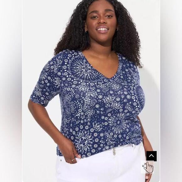 Torrid SuperSoft Split Side Tee - Picture 1 of 5